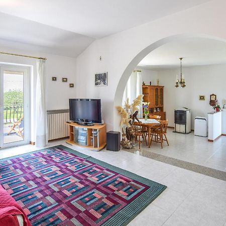 2 Bedroom Cozy Apartment In Градо Екстериор снимка